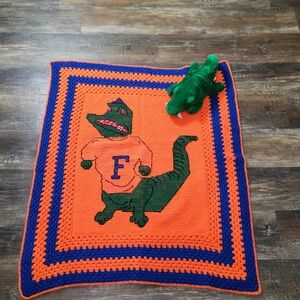 VINTAGE 90s FLORIDA GATORS HAND CRAFTED CROCHET BLANKET & PLUSH GATOR